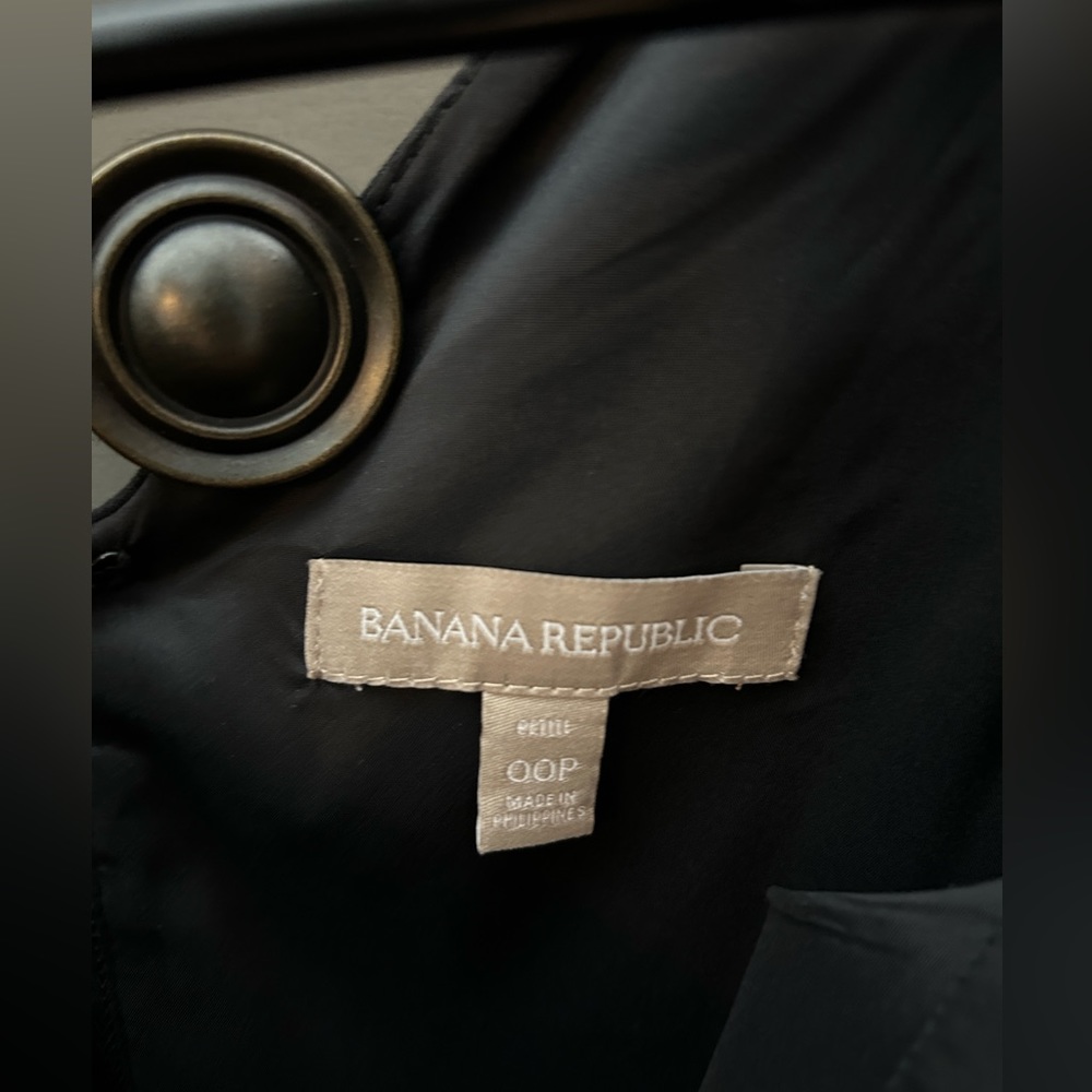 Banana Republic Black Basic Knee Length Sheath Dr… - image 3